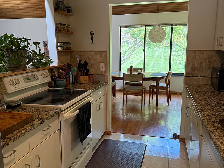 8 Northwick Ct #8 — Photo 15