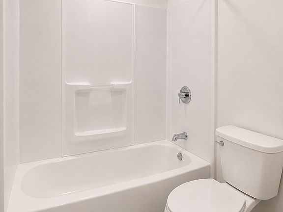 5th image of 3108 Grace Rd APT A