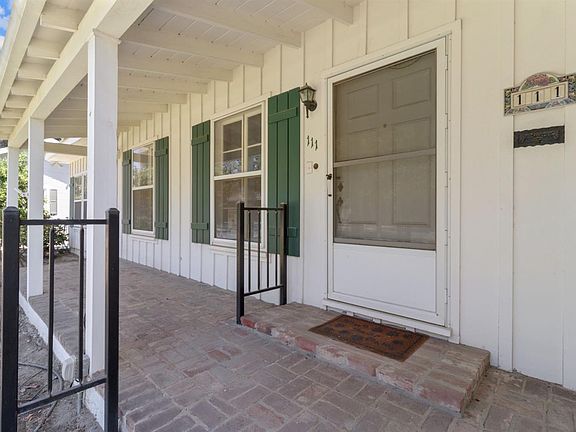 3rd image of 111 W Katherine St