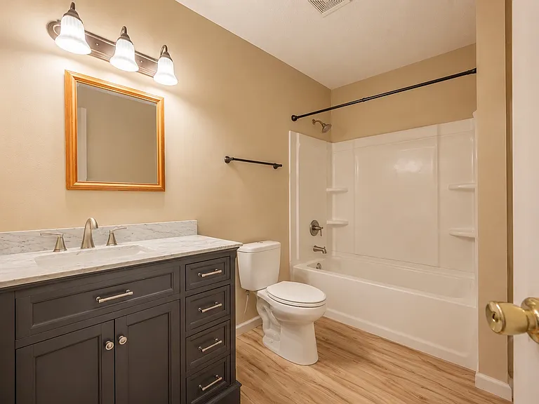 3401 Brookside Dr — Photo 5