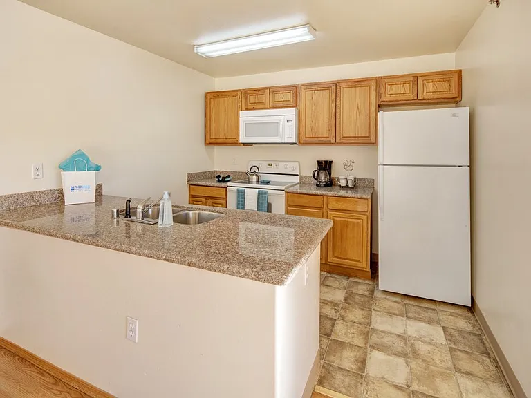 Timber Ridge — Photo 3