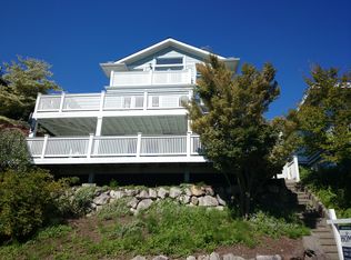 3607 33rd Ave SW, Seattle, WA 98126