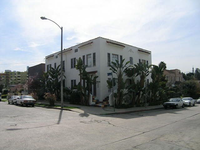 View of the property from the intersection of Parkview and West 2nd Street