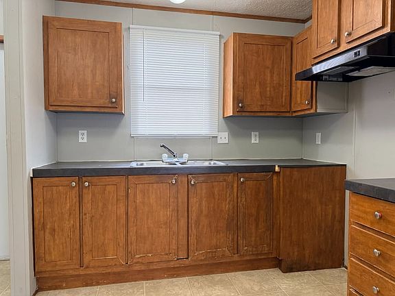 2nd image of 195 Boardwalk Cir #195