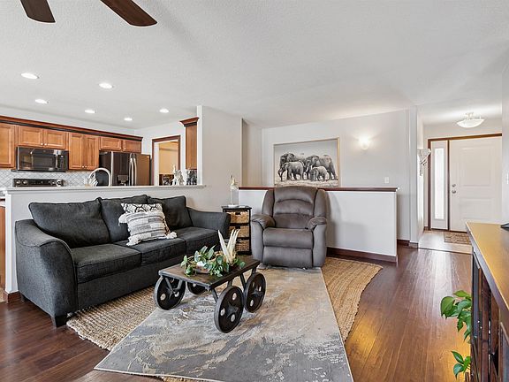 4th image of 1506 Hummingbird Cir