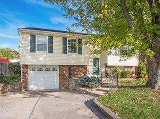 3376 Castleton St, Grove City, OH 43123