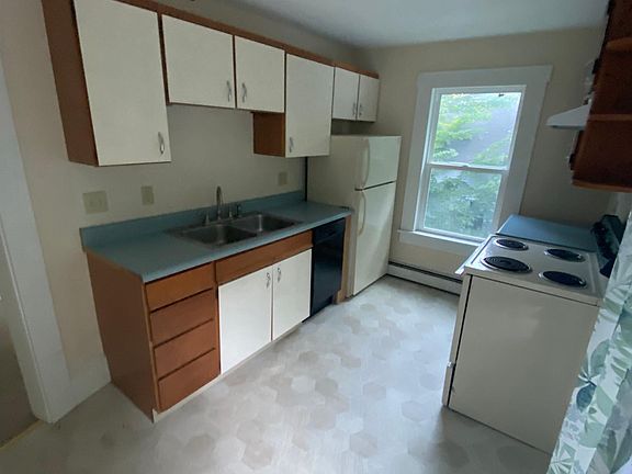 4th image of 33 River St