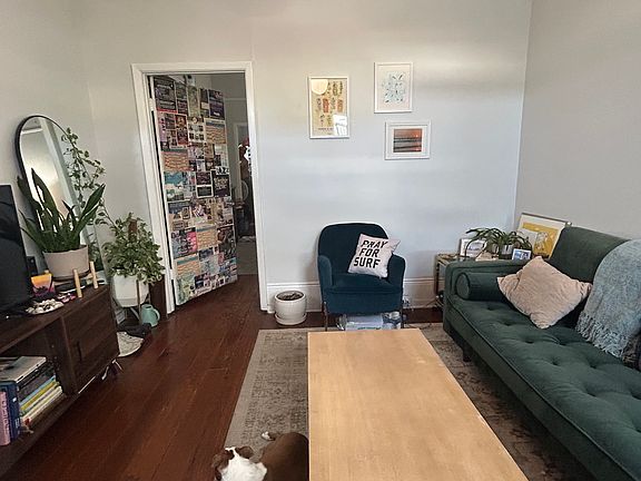 2nd image of 2919 Saint Thomas St