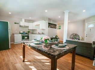 569 Arundel St #1, Saint Paul, MN 55103