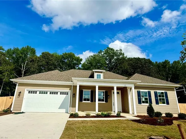 713 Crestfield Dr, Chesapeake, VA 23320