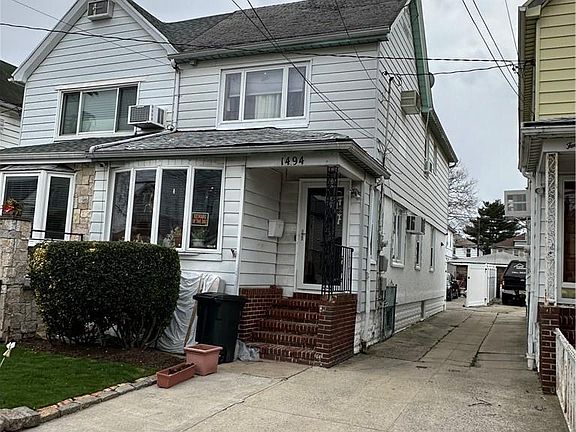 2nd image of 1494 E 58th Street