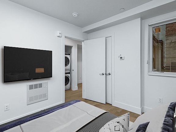 3rd image of 969 Bush St #4