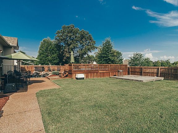5th image of 115 Cambria Dr