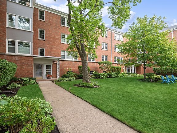 2nd image of 404 Laurel Ave APT 3E