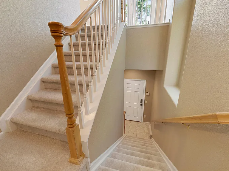 10573 Parkington Ln — Photo 3