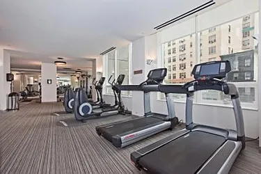 Rented by R New York