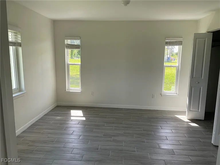 1114 Circle Dr — Photo 7