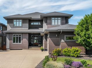699 Howatt Dr SW, Edmonton, AB T6W 3K3