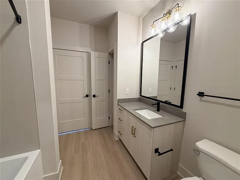 District on the Etowah Apartments — Photo 1295