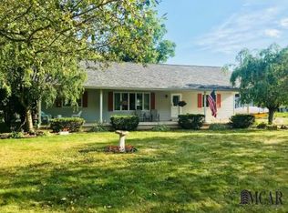 4517 Grove St, Luna Pier, MI 48157