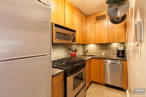 Sold by Bellmarc Realty | media 2