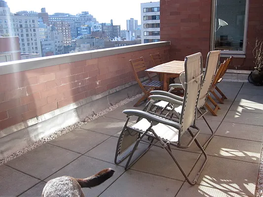 Rented by City Connections Realty | media 29