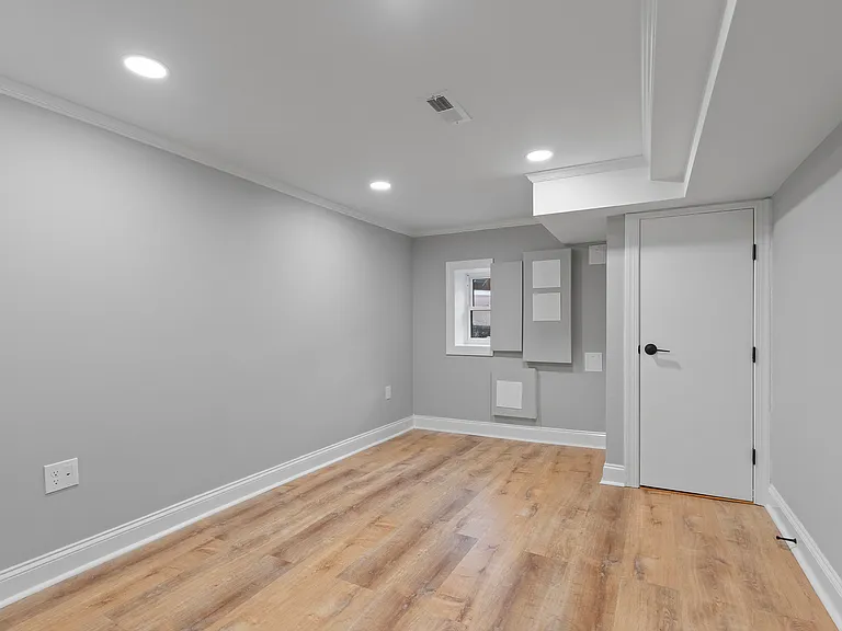 LL Bedroom Rear (1)