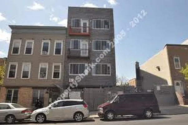 Rented by Transvilla Real Estate & Development Group Inc. | media 18