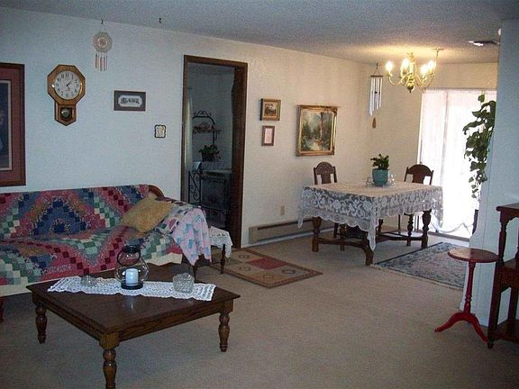 3rd image of 3382 Harmony Ave