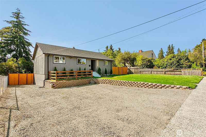 2nd image of 3211 Herren Avenue