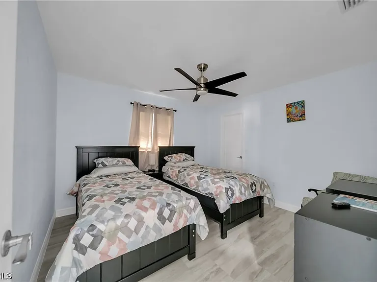299 Rotonda Cir — Photo 23