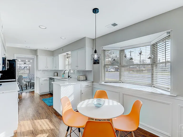 10007 Dale Crest Dr — Photo 16