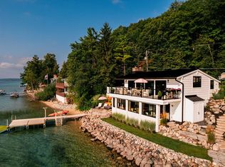 9898 Center Rd, Traverse City, MI 49686