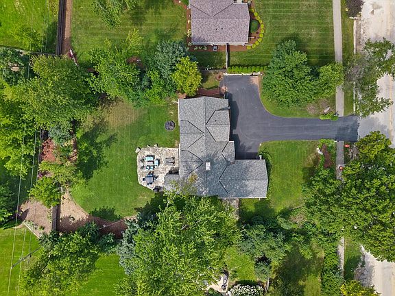 4th image of 7857 N Lake DRIVE