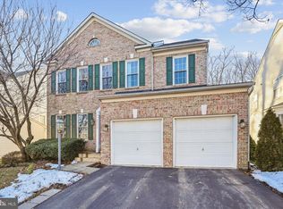 25539 Dabner Dr, Chantilly, VA 20152
