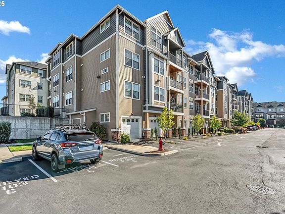 4th image of 17181 Snowdale St Unit 302
