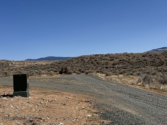 4th image of 2 Sheep Camp Rd