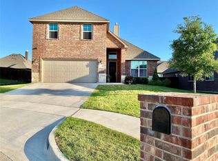 11309 Early Creek Ln, Fort Worth, TX 76108