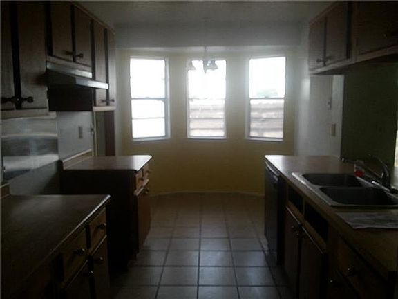 5th image of 10028 Goliad Dr