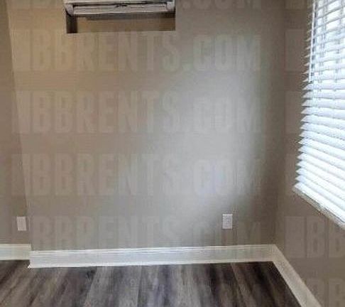 5th image of 350 Ross Ave Suite A