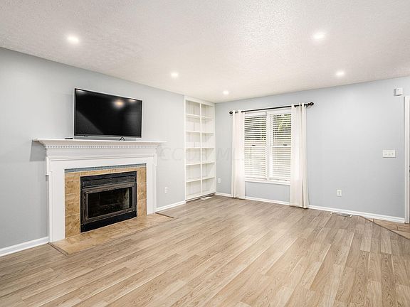 4th image of 5284 Bethel Woods Dr