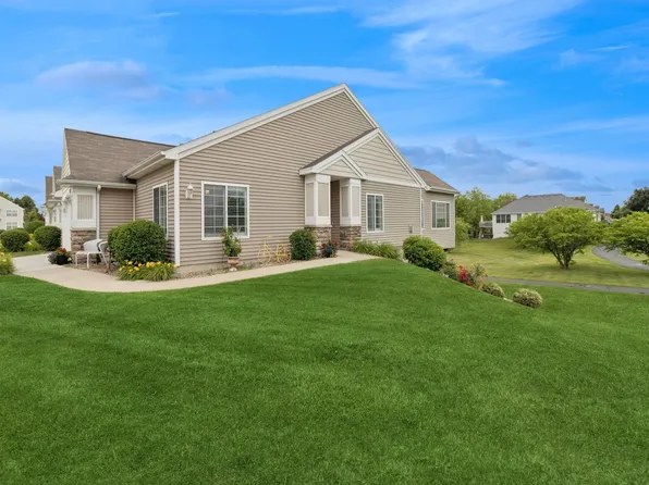 1025 NE Greenview Dr, Ankeny, IA 50021