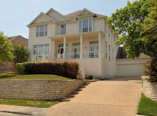2110 Cliffs Edge Dr, Austin, TX 78733