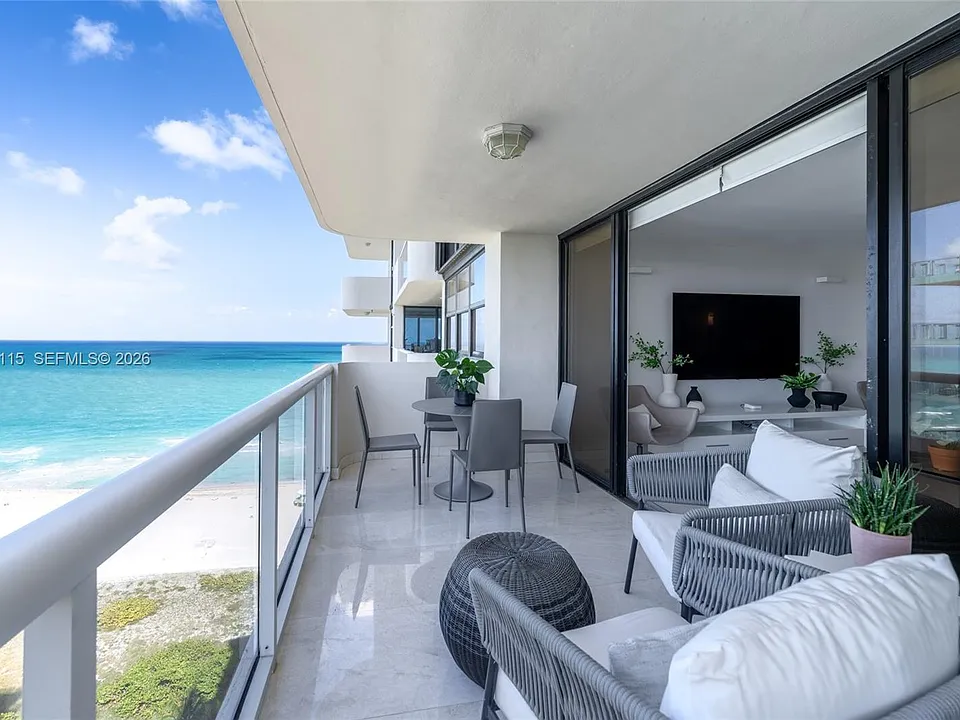 5757 Collins Ave #2207