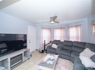 34 Warren St, Providence, RI 02907
