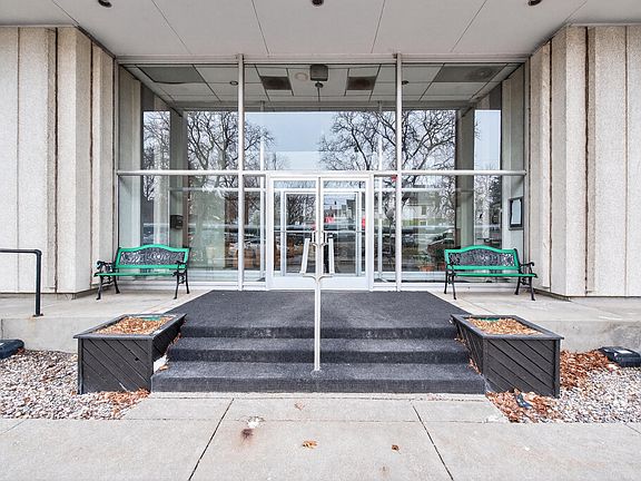 4th image of 715 W Michigan Ave APT 502