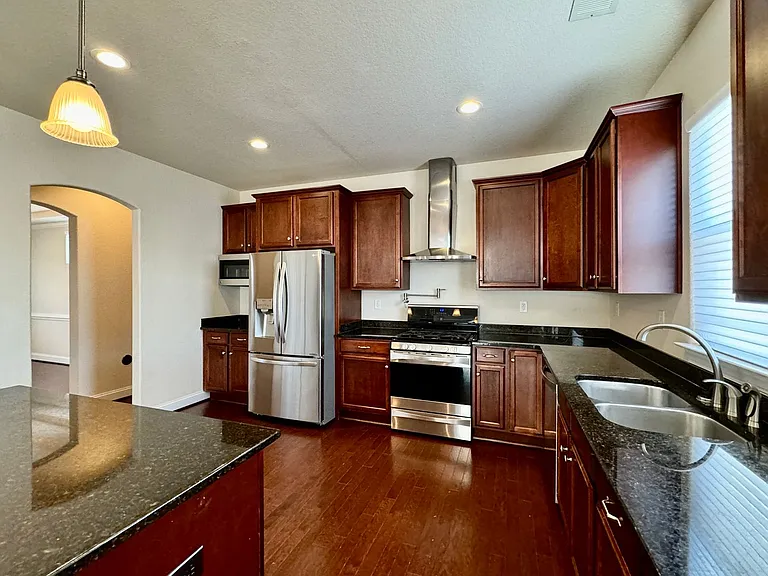 1532 Drumheller Dr — Photo 13