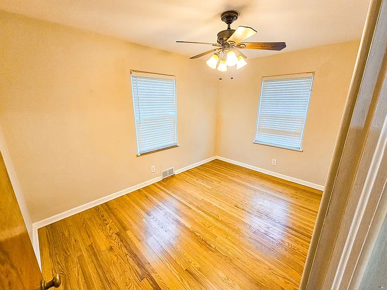 6024 Hillside Avenue East Dr — Photo 23