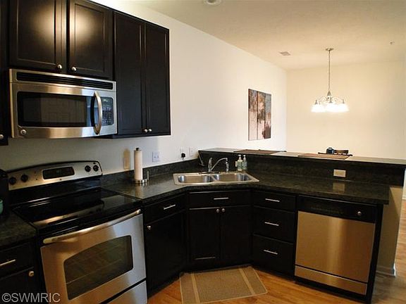 3rd image of 3524 River Run St SW