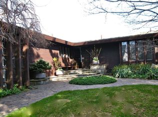 12 Coolidge Rd, Marblehead, MA 01945